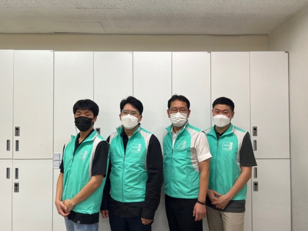시민 구한 군포시 공무원(좌에서부터 방진서, 장창호, 최현배, 이승배) (1).jpg