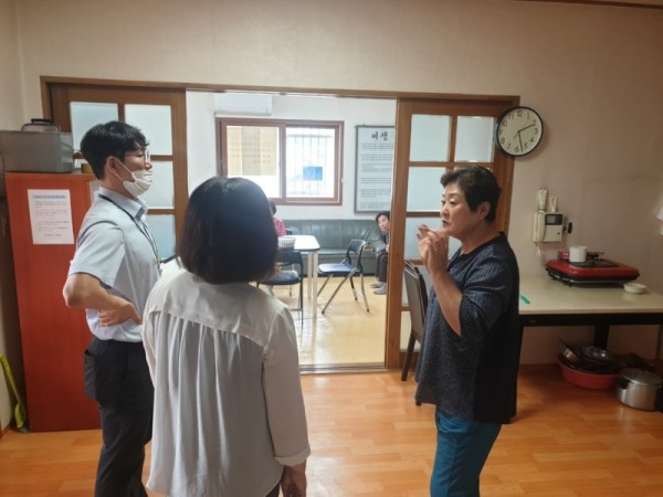 보도자료3+경로당+무더위+쉼터+냉방기+지원+및+점검.jpg