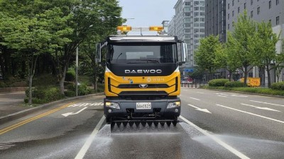 안양시, 도로 열기 식히는 ‘살수차’ 확대 운영
