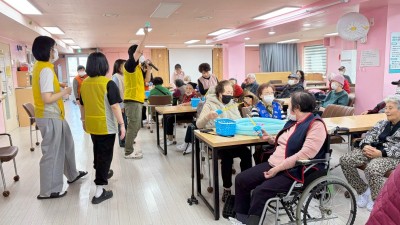만안주간보호센터, 어르신 인지 기능 향상 위한 ‘낚시 프로그램’ 큰 호응
